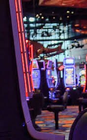 Sảnh Live Casino trực tuyến ca no hu với dealer thật chuyên nghiệp